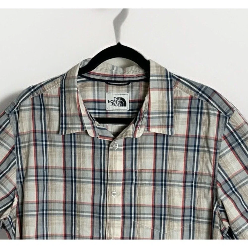 The‎ North Face Men's XL Plaid Button Up Shirt Short Sleeve Beige Navy